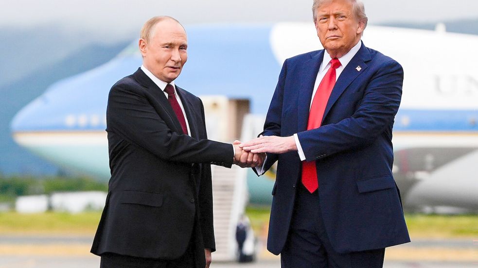 Bevor der ukrainische Staatschef morgen ins Weiße Haus kommt, wollen Putin und Trump heute laut Medienberichten noch telefonieren. Foto: dpa/Julia Demaree Nikhinson