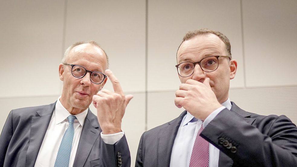 Unionsfraktionschef Jens Spahn verteidigt Bundeskanzler Friedrich Merz beim Thema Migration im Stadtbild. (Archivfoto) Foto: Kay Nietfeld/dpa