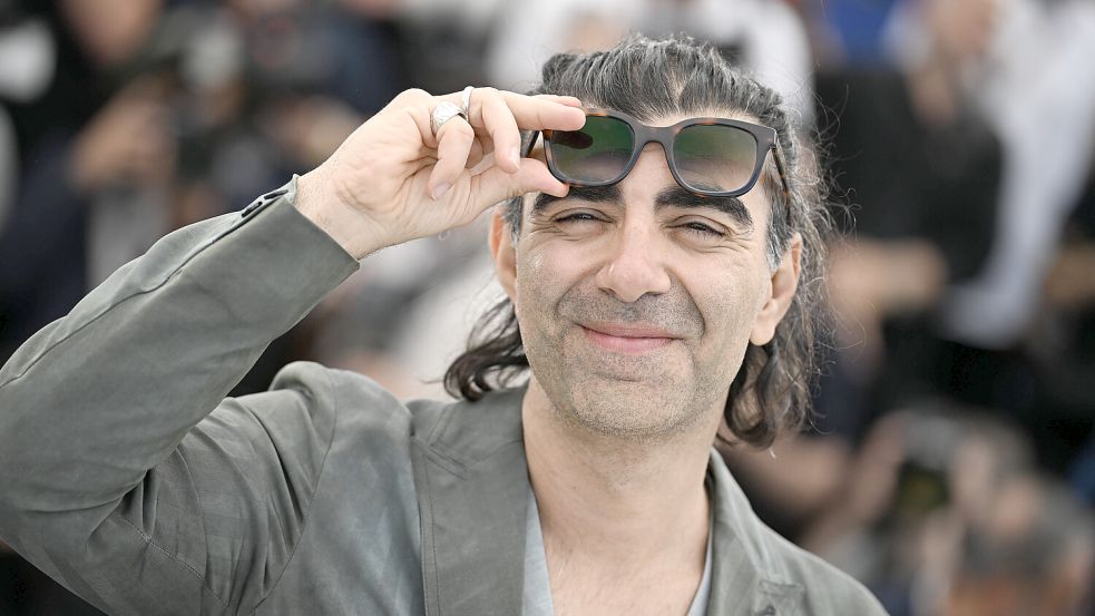 Unter der Sonne von Cannes: Fatih Akin war mit „Amrum“ beim Filmfest an der Côte d‘Azur. Foto: IMAGO/Starface