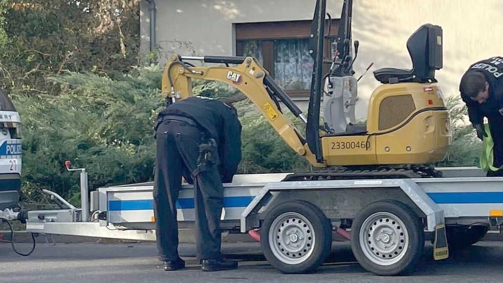 Die Polizei erhofft sich von ihrem Großeinsatz neue Hinweise im Fall Rebecca. Foto: Sarah Knorr