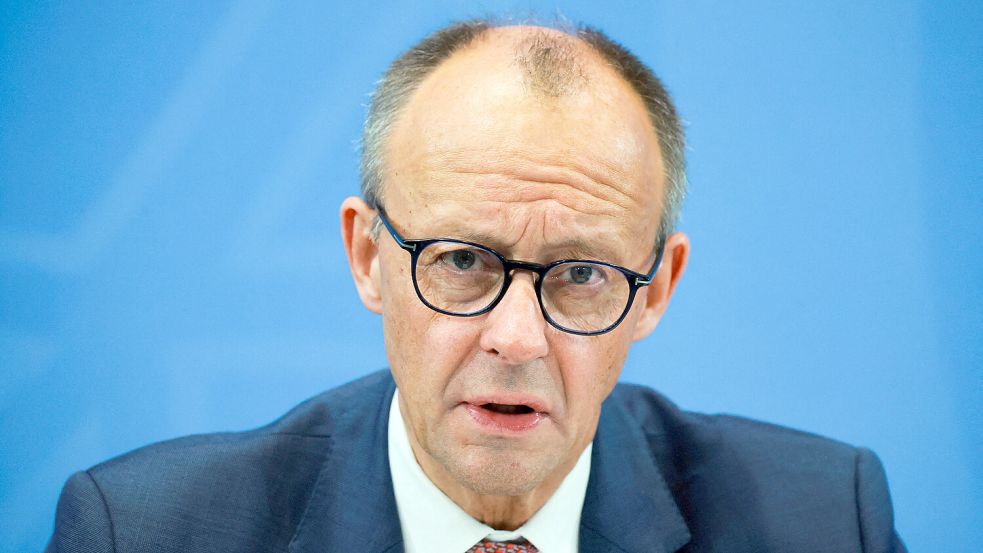Will die Auseinandersetzung mit der AfD auf ein anderes Level heben: Bundeskanzler Friedrich Merz (CDU) Foto: Reuters/Fabrizio Bensch