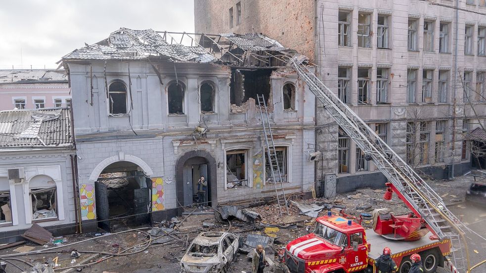 Ein Ende des Krieges in der Ukraine ist nicht in Sicht. Foto: Andrii Marienko/AP/dpa