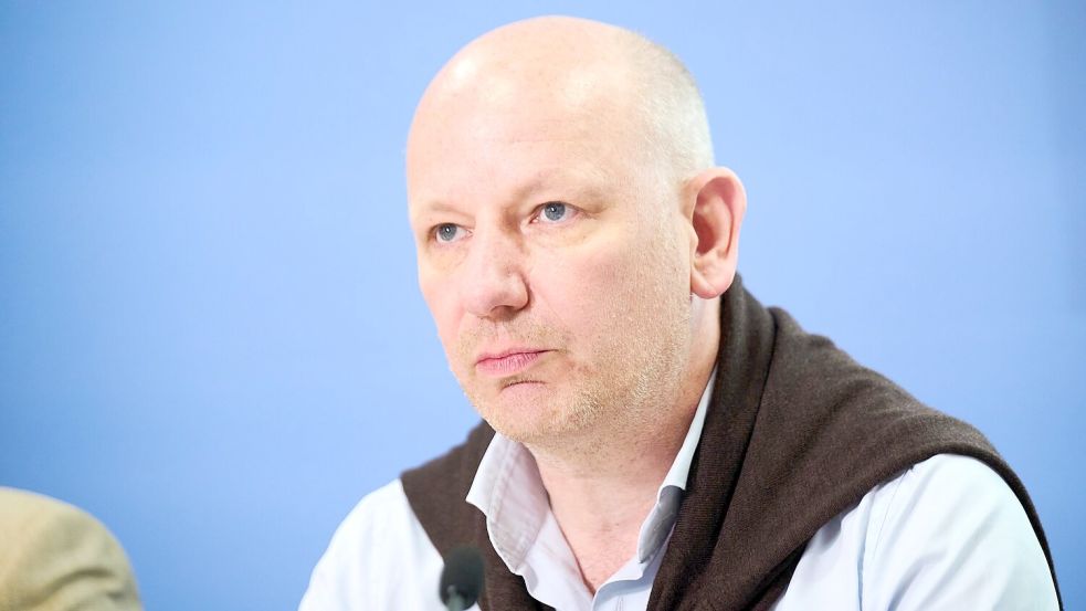 Seit 2002 untersucht die Leipziger Autoritarismus-Studie, auch als Mitte-Studie bekannt, alle zwei Jahre autoritäre und rechtsextreme Einstellungen in der Gesellschaft. (Archivbild) Foto: Annette Riedl
