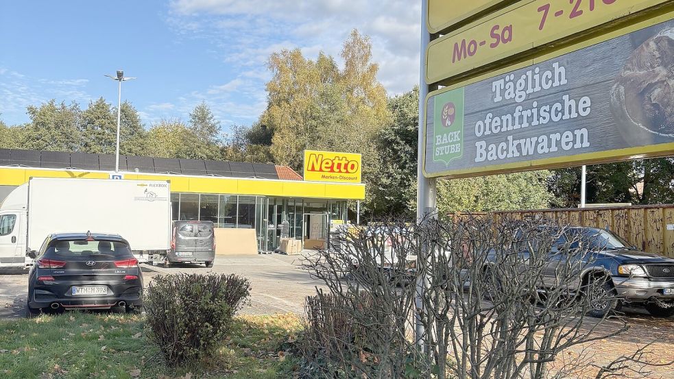 Nach einer Modernisierung wird die Netto-Filiale in Ramsloh wiedereröffnet. Foto: Horst Kruse