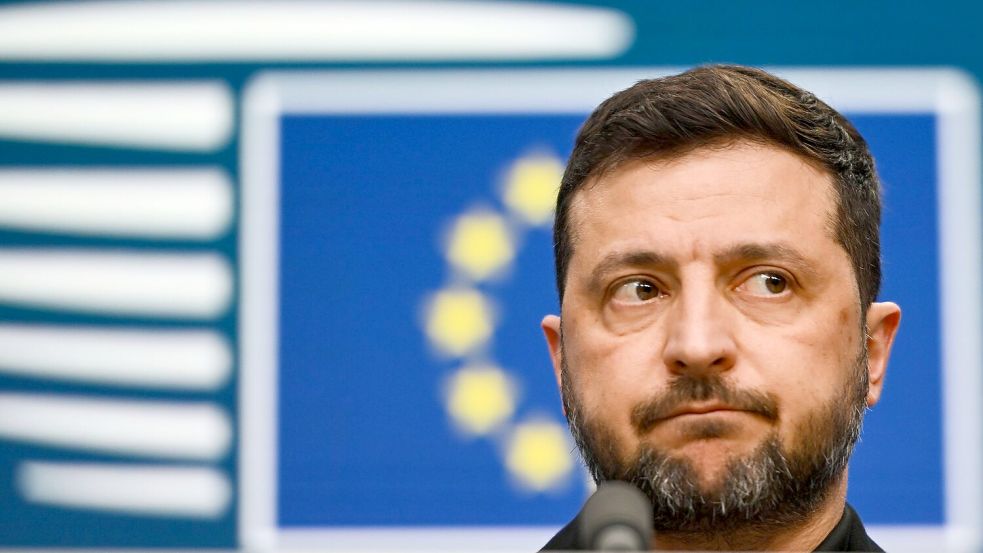 Selenskyj forderte eine Ausweitung der Sanktionen. Foto: Harry Nakos/AP/dpa