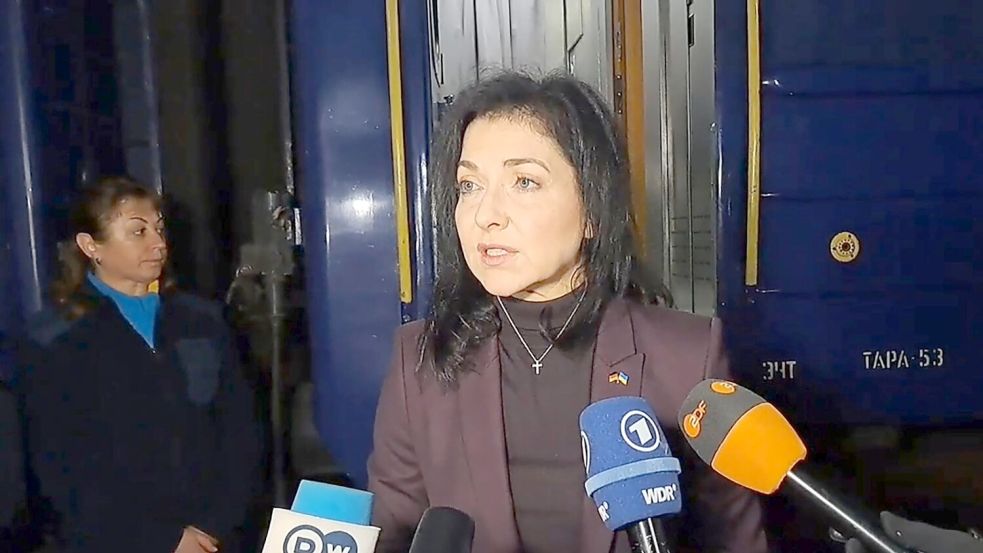 Wirtschaftsministerin Reiche musste in der Nacht wegen des Raketenalarms in Kiew in einen Schutzkeller. Foto: Andreas Stein