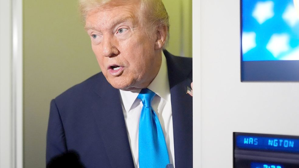 Trump macht Druck auf die Hamas, weitere tote Geiseln schnell zu übergeben. Foto: Mark Schiefelbein/AP/dpa