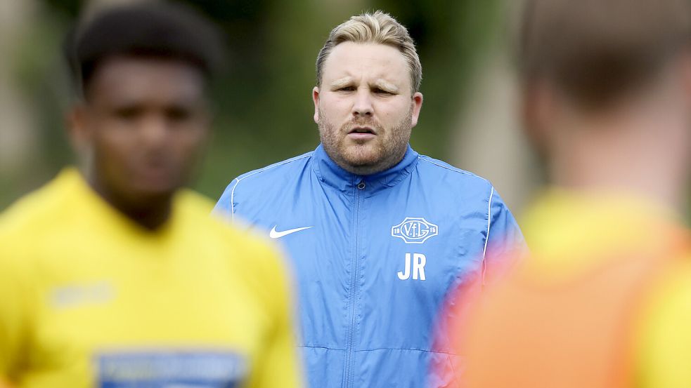 Jan-Niklas Eickels sprach seiner Mannschaft ein Lob aus für die Leistung aus. Foto: Jens Doden/ Emden