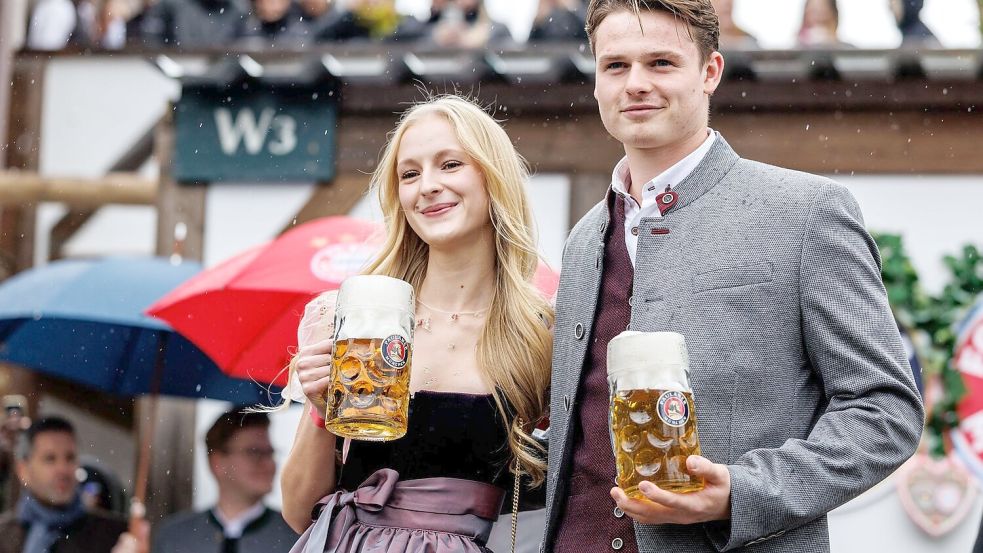 Jonas Urbig ist gut beim FC Bayern angekommen. (Archivfoto) Foto: Matthias Balk