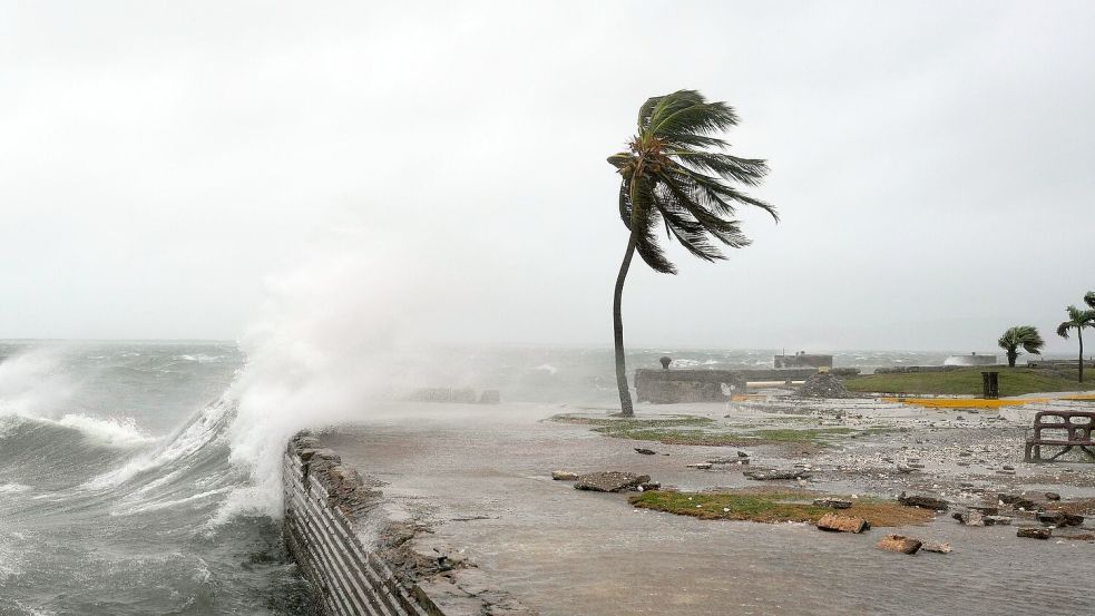 Wie Hurrikans bezeichnet werden, kann aus einer Liste entnommen werden. Foto: Matias Delacroix/AP/dpa