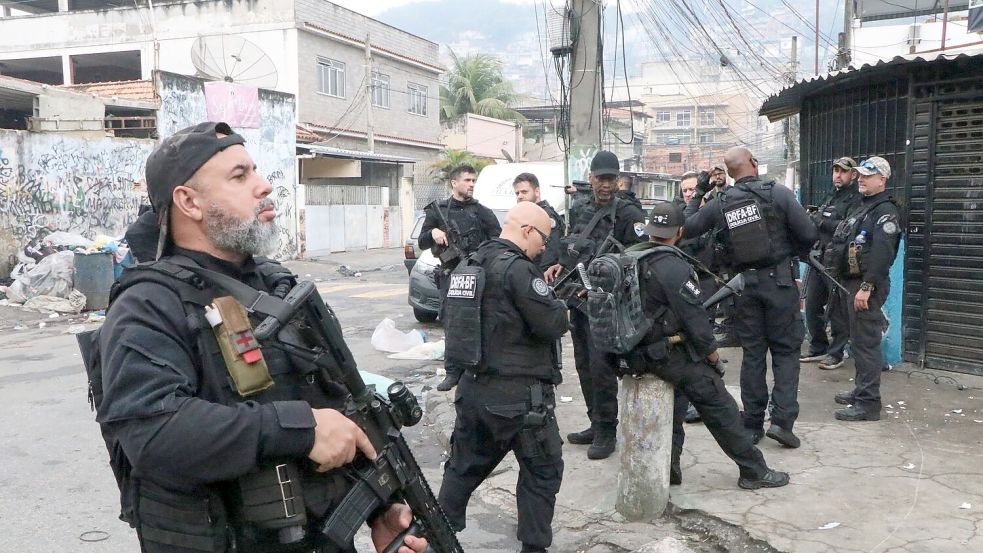 Bei den robusten Einsätzen der brasilianischen Polizei in den Elendsvierteln des Landes kommen immer wieder zahlreiche Menschen ums Leben. Foto: Jose Lucena