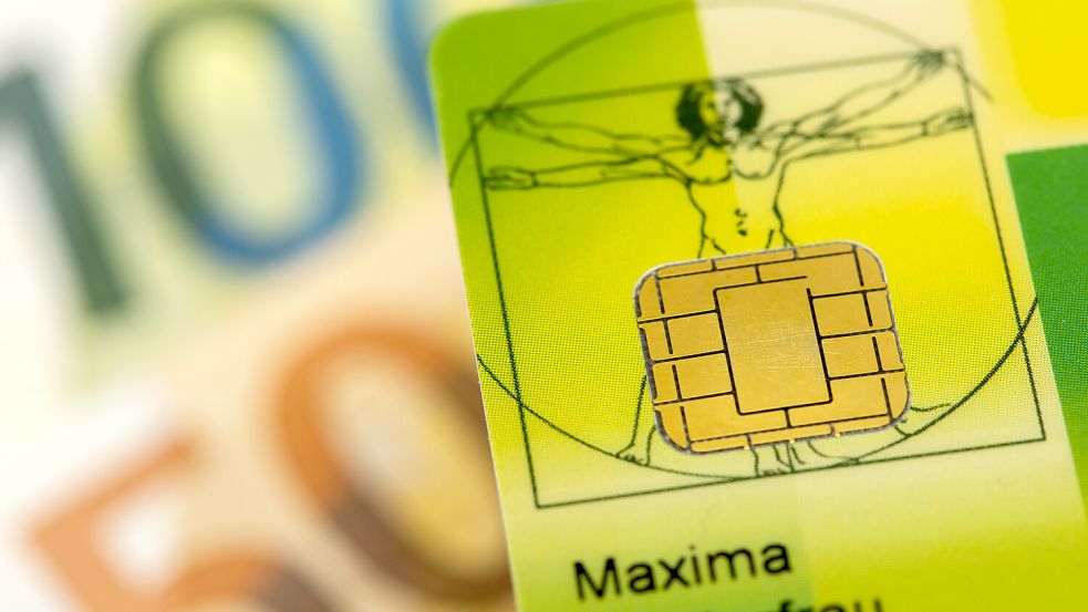 Gesundheitskarte: Das deutsche Gesundheitswesen steht organisatorisch und finanziell unter Druck. Foto: IMAGO/Wolfilser