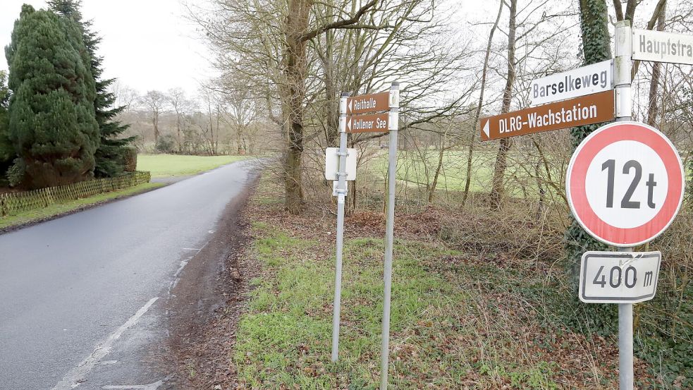 Der Barselkeweg verläuft zwischen der Hauptstraße und der Umgehungsstraße „Am Ostermoor“ in Ramsloh. Foto: Horst Kruse/Archiv