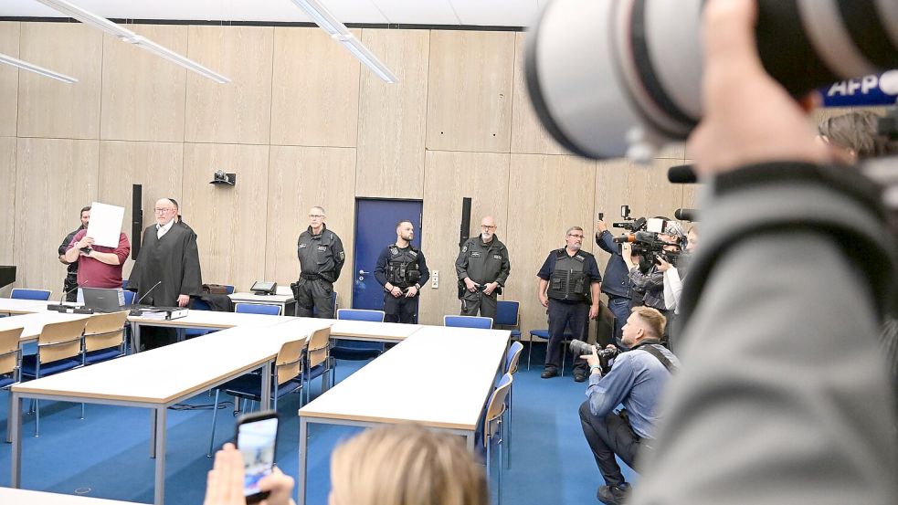 Das Gericht wird klären, ob der Angeklagte schuldfähig ist. Foto: Bernd Weißbrod