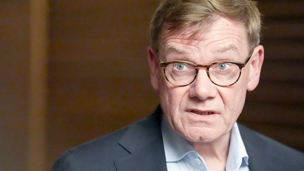 Außenminister Johann Wadephul (CDU) äußert sich in Tel Aviv nach einem Treffen mit seinem israelischen Amtskollegen Gideon Saar optimistisch zur weiteren Umsetzung des Nahost-Friedensprozesses. Foto: Marcus Brandt