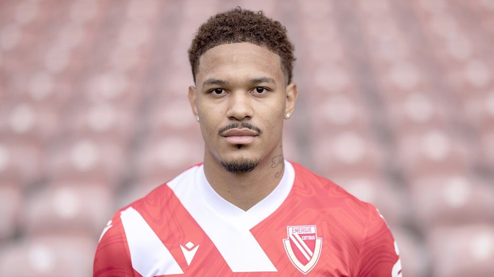 Justin Butler berichtete, dass er mit Affenlauten beleidigt wurde. (Archivbild) Foto: Frank Hammerschmidt