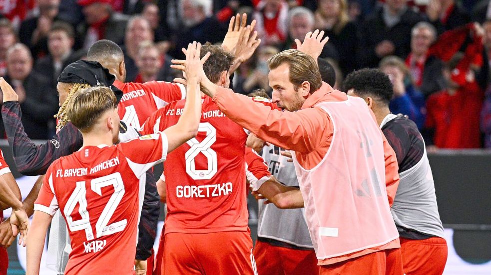 Ein seltenes Bild: Harry Kane im Reservisten-Shirt beim Münchner Torjubel. Foto: Tom Weller