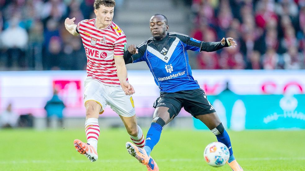 Jean-Luc Dompé (r.) traf in seinem 100. Pflichtspiel für den HSV Foto: Rolf Vennenbernd