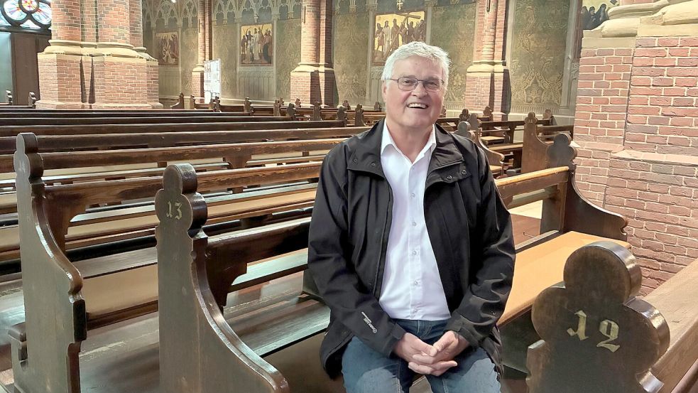 Von Meppen nach Papenburg in die Kirche St. Antonius: Seit dem 1. September ist Günter Bültel Pfarrer der neu gegründeten Pfarreiengemeinschaft Aschendorf-Papenburg. Foto: Evin Ay