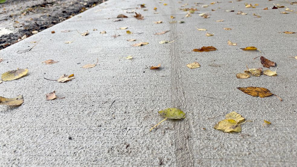 Die Spuren werden noch einige Zeit im Beton zu sehen sein. Foto: Lars Löschen