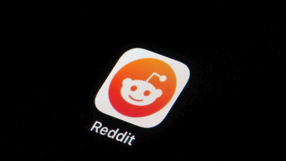 Reddit ist die jüngste Plattform, die dem neuen Gesetz in Australien unterliegt. (Symbolbild) Foto: Matt Slocum/AP/dpa