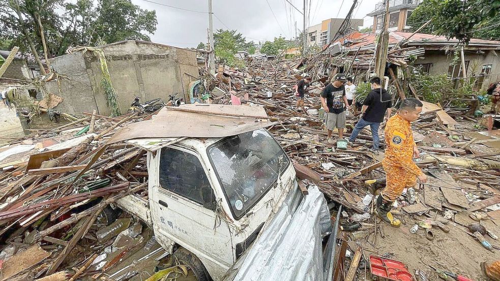 Zahlreiche Häuser lagen in Trümmern. Foto: Jacqueline Hernandez/AP/dpa