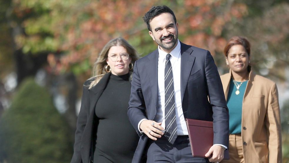 Mamdani hat sich für die Übergangszeit schon ein erstes Team an die Seite geholt - es sind allesamt Frauen. Foto: Heather Khalifa/FR172147 AP/AP/d