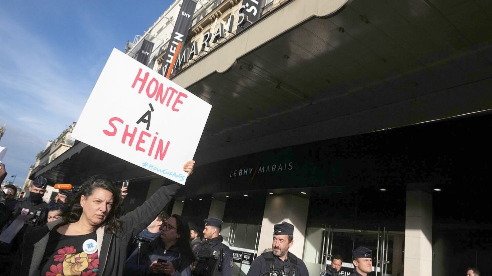 Frankreich verschärft den Ton gegenüber Shein. (Archivbild) Foto: Thibault Camus/AP/dpa
