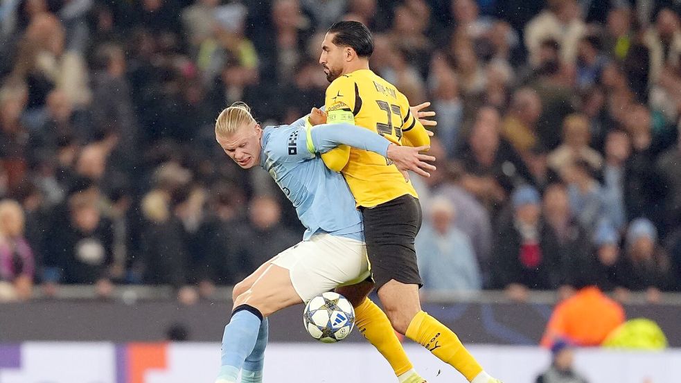 Emre Can (r) spielte erstmals nach langer Zwangspause wieder. Foto: Martin Rickett