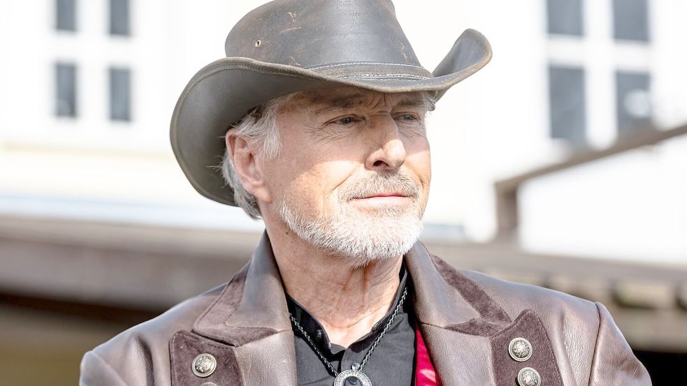 Nick Wilder setzt sich im Roman „Vaterliebe“ mit der Verdrängung des Nationalsozialismus und der steten Gefahr des Rechtsextremismus auseinander. Foto: Markus Scholz