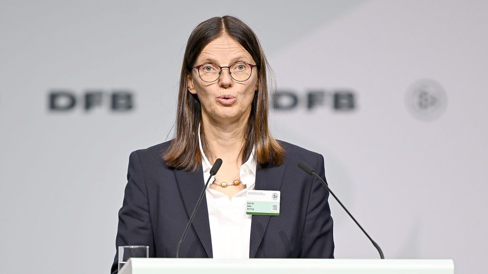 Silke Sinning bleibt Vizepräsidentin des DFB Foto: Arne Dedert