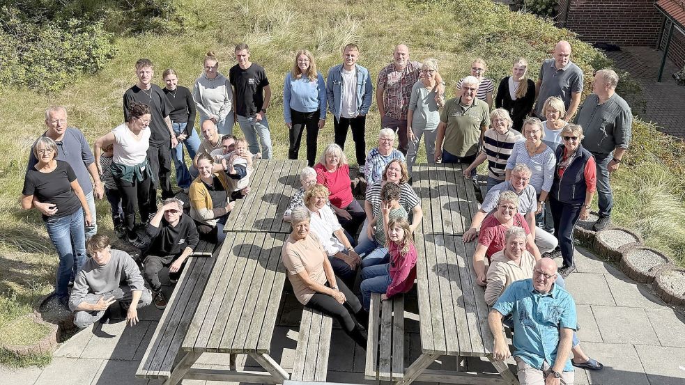 Die Teilnehmerinnen und Teilnehmer der Familienfreizeit der reformierten Kirchengemeinde Großwolde auf Spiekeroog. Foto: Tina Strenge