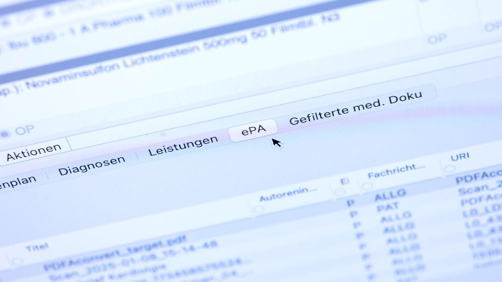 Der Hausärztinnen- und Hausärzteverband findet die elektronische Patientenakte gut, bemängelt aber die technische Umsetzung. (Symbolbild) Foto: Rolf Vennenbernd