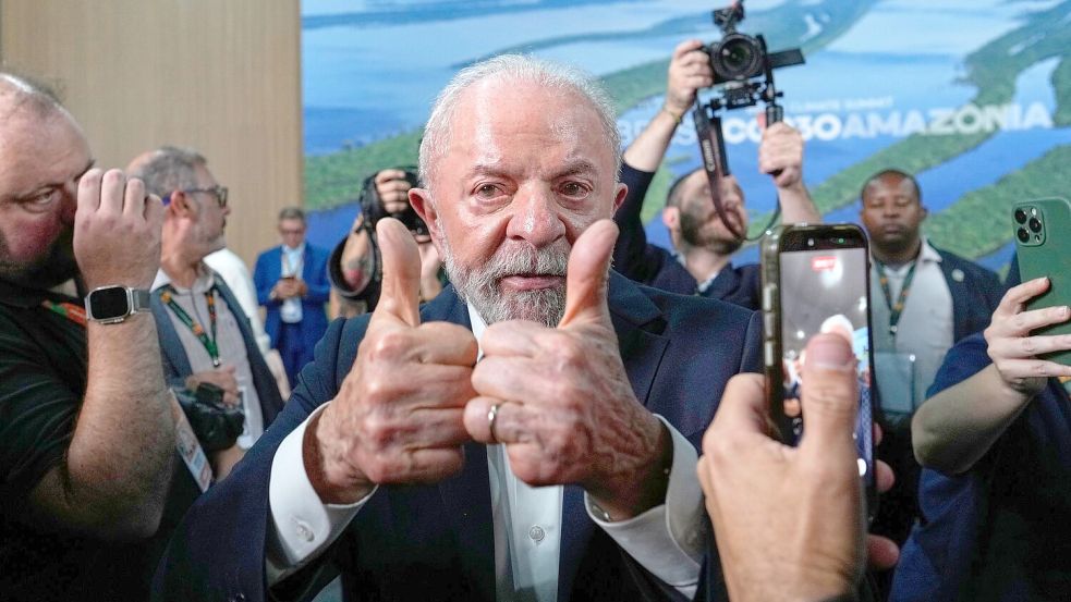 Verbreitet Zuversicht und strahlt Entschlossenheit aus: Brasiliens Präsident Lula. Foto: Eraldo Peres/AP/dpa