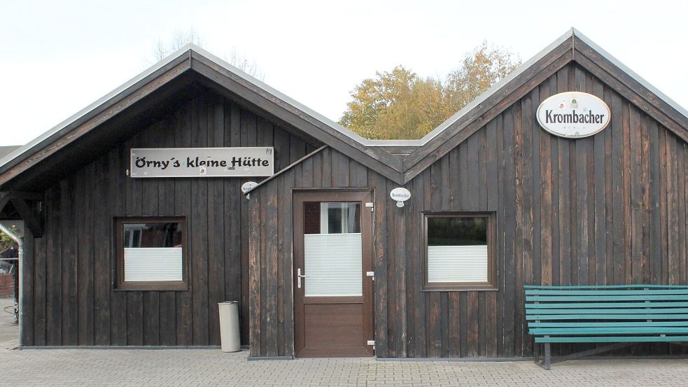 Die Bestürzung über die Schließung der Partylocation „Örnys Hütten“ ist groß. Fotos: Christian Belling