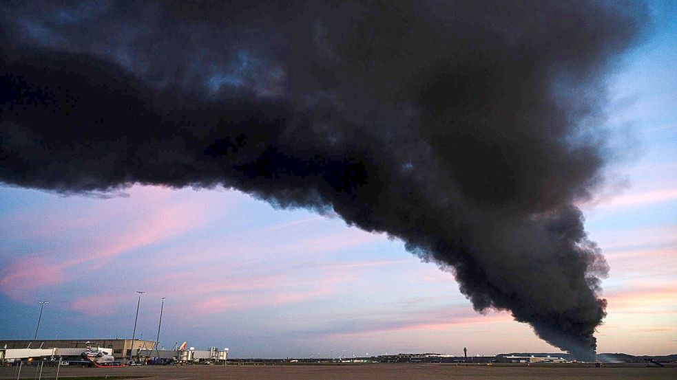 Die US-Luftfahrtbehörde FAA hat auf den Absturz der UPS-Frachtmaschine reagiert. (Archivbild) Foto: Jon Cherry/AP/dpa