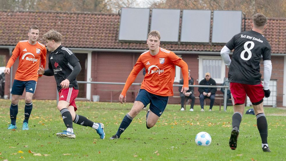 Das Team des Holter SV ließ den Gästen aus Emden am Sonntag kaum eine Chance. Foto: Heiner Lohmann