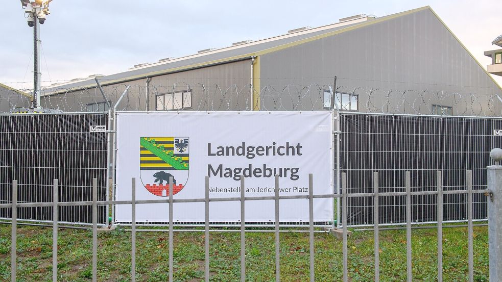 Für den Prozess ist ein Interims-Gerichtsgebäude errichtet worden. (Archivbild) Foto: Klaus-Dietmar Gabbert