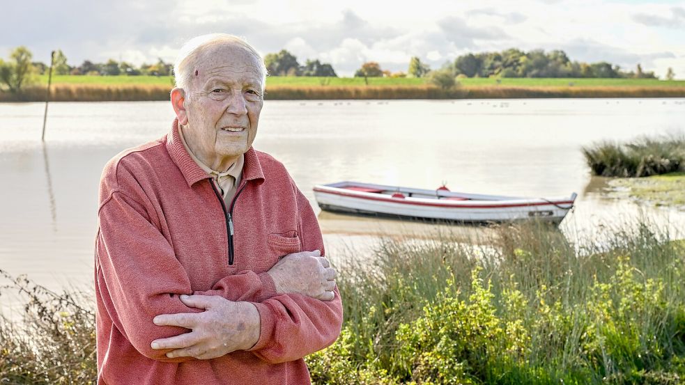 Werner Diesner hat seit den 80er-Jahren immer ein Boot am Ledadeich gehabt. Foto: Klaus Ortgies