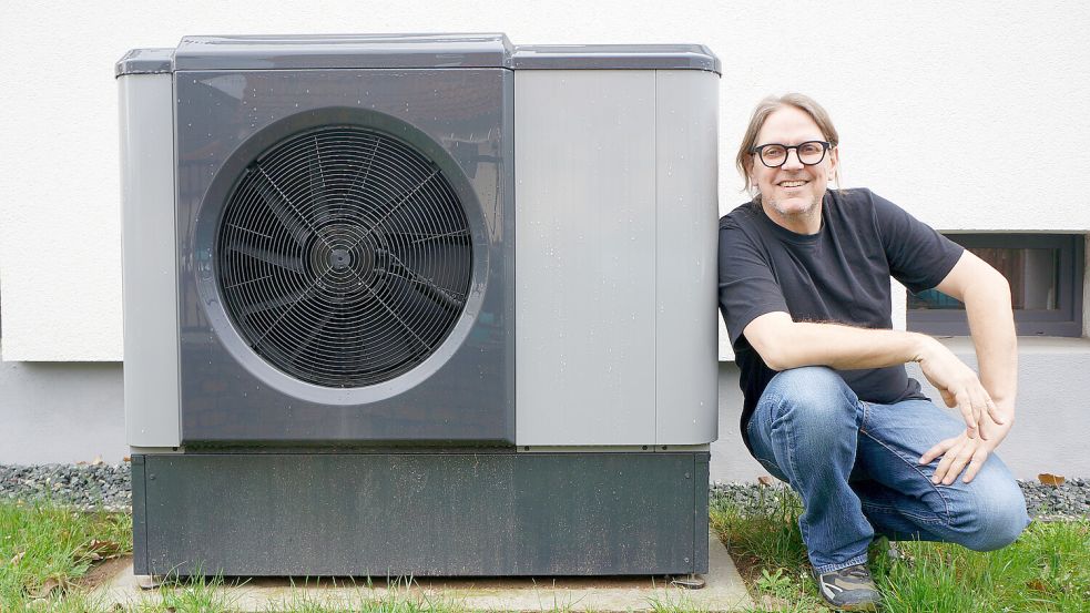 Auf allen Kanälen wirbt Energiesparkommissar Carsten Herbert für die Wärmepumpe. Hunderttausende verfolgen seine Ausführungen auf Youtube. Am 3. November spricht der Bauingenieur aus Hessen in Osnabrück. Foto: Tim Wegner