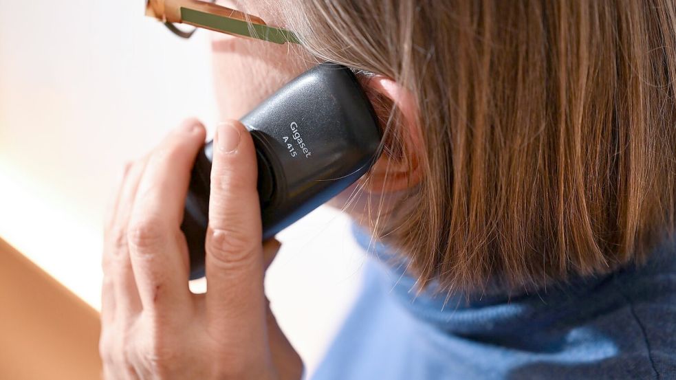 Bei Schwerpunkteinsätzen sind in den vergangenen Wochen und Monaten 16 Verdächtige im Zusammenhang mit dem sogenannten Enkeltrick-Betrug festgenommen worden. (Symbolbild) Foto: Bernd Weißbrod