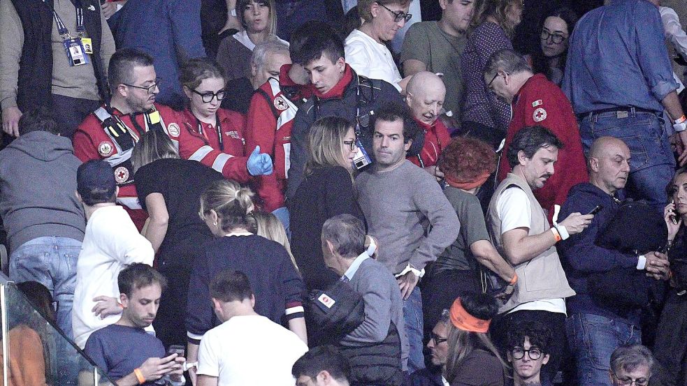 Auf der Tribüne gab es einen medizinischen Zwischenfall Foto: Marco Alpozzi