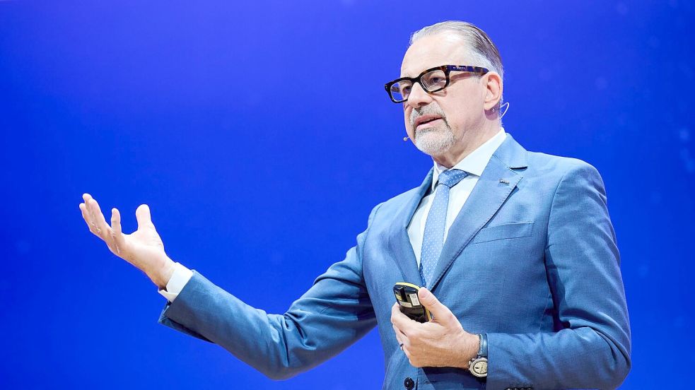 Für Esa-Chef Josef Aschbacher stehen Budget-Verhaltungen an. (Archivbild) Foto: Annette Riedl