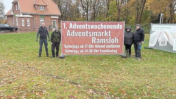 In Ramsloh haben die Organisatoren des Adventsmarkts jetzt Werbebanner aufgestellt. Foto: Werbegemeinschaft Ramsloh