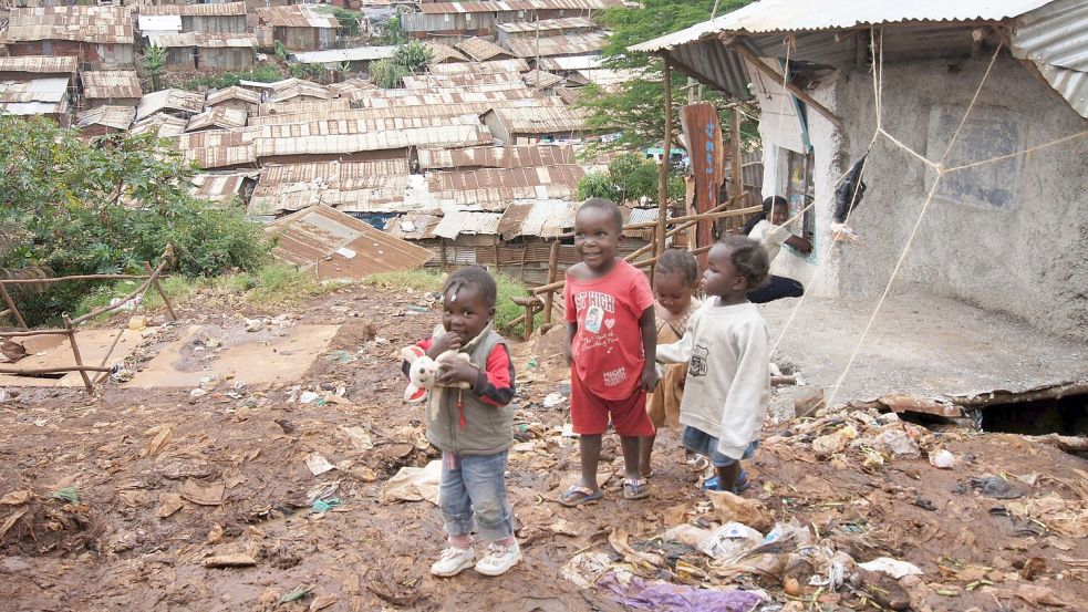 Gerade Kinder in armen Regionen der Welt werden wegen fehlender Sanitäranlagen häufig krank. (Archivbild) Foto: picture alliance / dpa