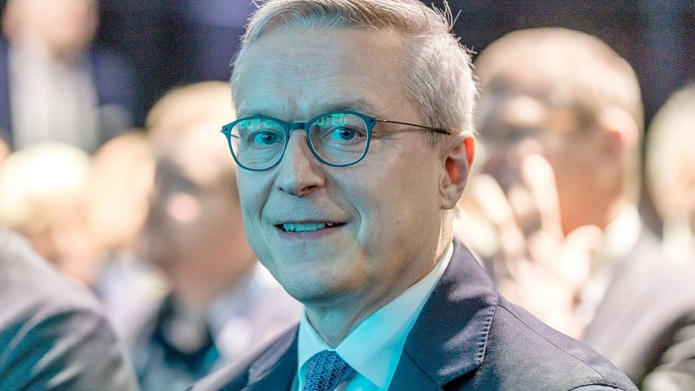 Minister Karsten Wildberger (CDU) erhofft sich starke Impulse vom Digitalgipfel in Berlin. Foto: Frank Hammerschmidt