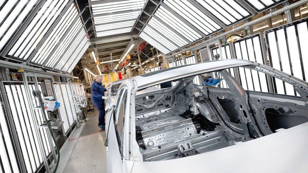 Deutsche Unternehmen haben viele Jobs ins Ausland verlagert, vor allem in die Produktion (Archivbild) Foto: Sven Hoppe