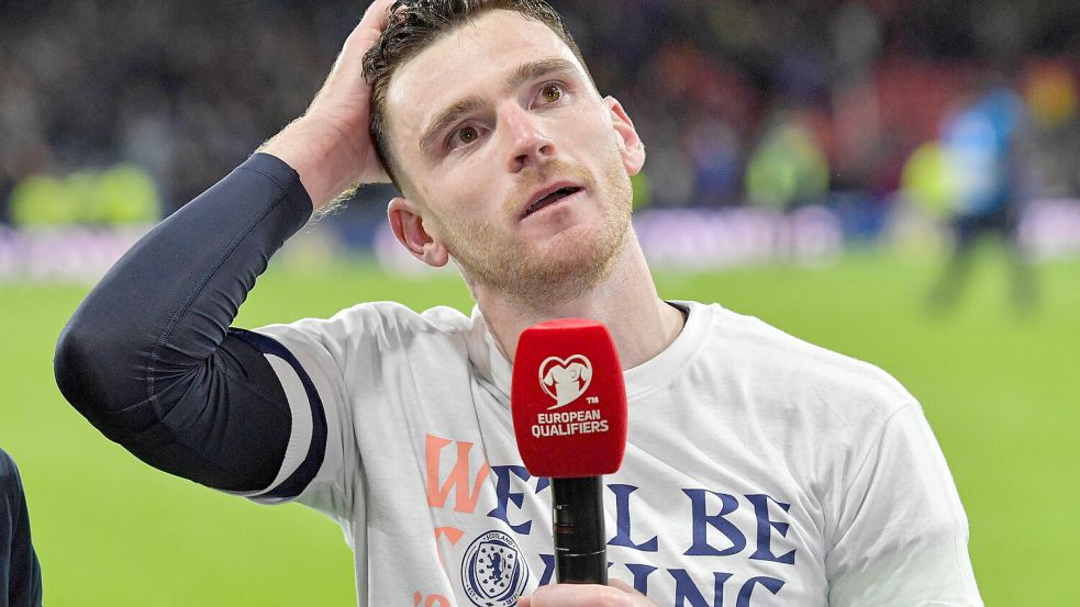 Schottlands Kapitän Andy Robertson gibt nach dem Sieg gegen Dänemark ein bewegendes Interview und spricht über seinen verstorbenen Teamkollegen Diogo Jota. Foto: IMAGO/JamiexJohnston