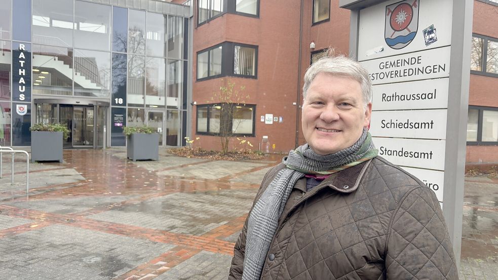 Im September 2026 wird in der Gemeinde Westoverledingen ein neuer Bürgermeister gewählt. Der 53 Jahre alte Thorsten Sinning aus Ihrhove hat jetzt seine Kandidatur bekanntgegeben. Er möchte Verwaltungschef im Rathaus in Ihrhove werden. Foto: Carsten Ammermann