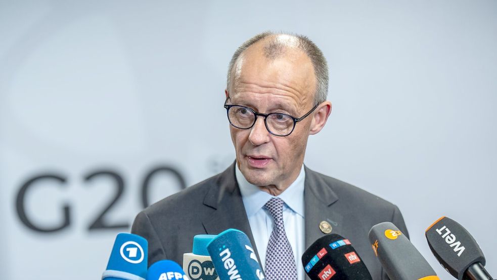 „Kriege können nicht beendet werden durch Großmächte über die Köpfe der beteiligten Länder hinweg“, sagt Kanzler Merz. Foto: Michael Kappeler/dpa